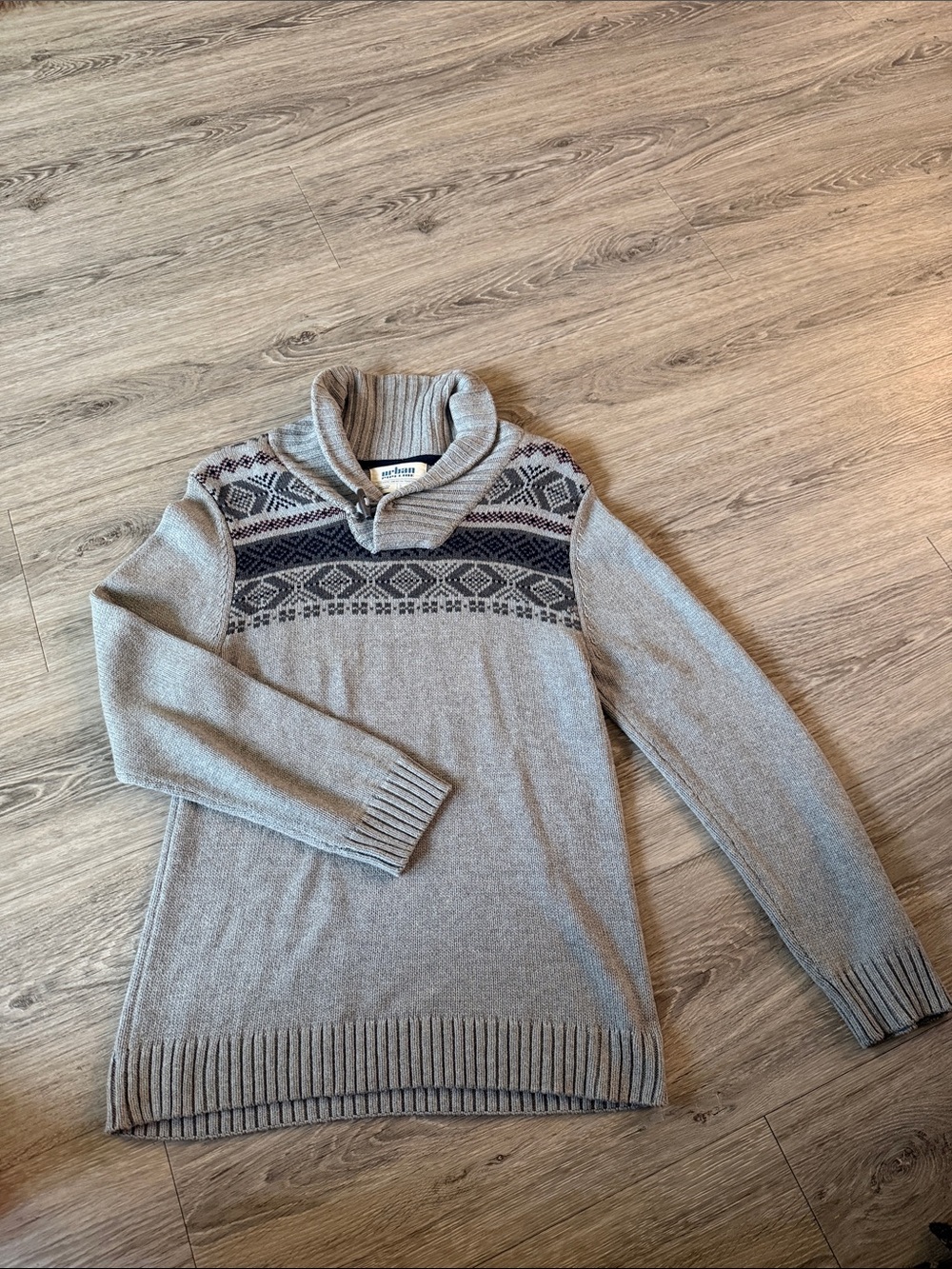 Men’s sweater